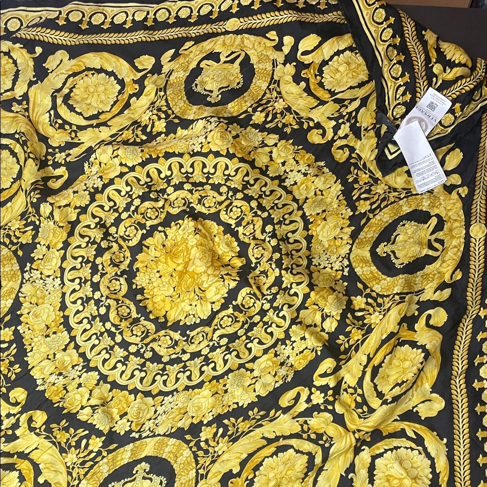 Versace Yellow and Black Baroque Scarf